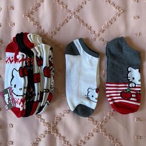 NWOT - 8 pairs Assorted Hello Kitty No-Show Socks